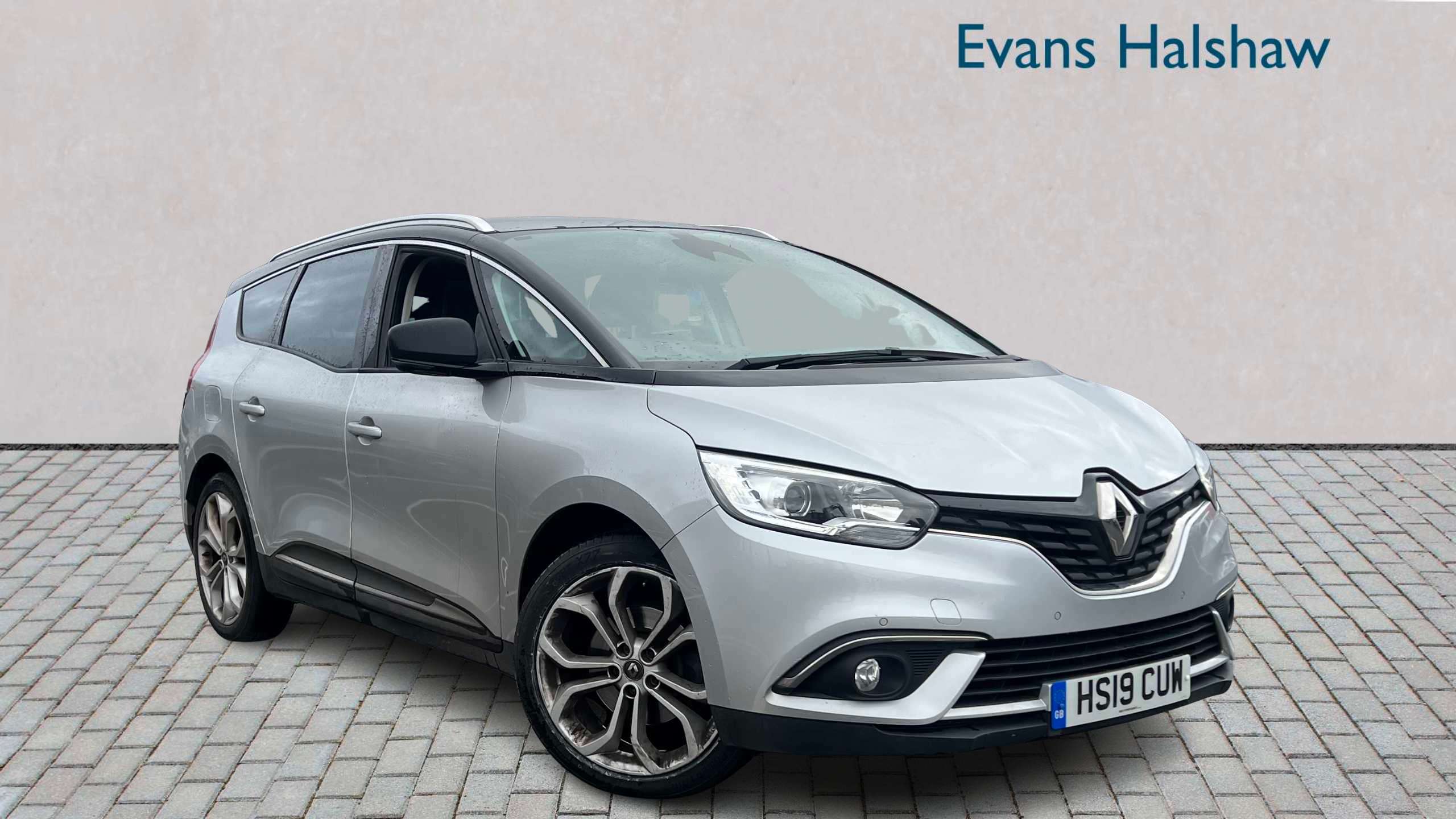 Main listing image - Renault Grand Scenic