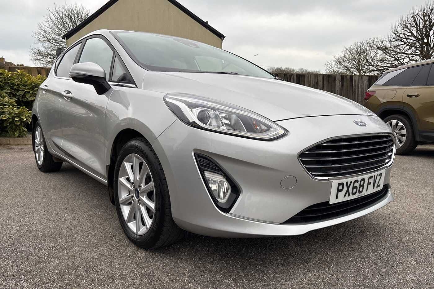 Main listing image - Ford Fiesta