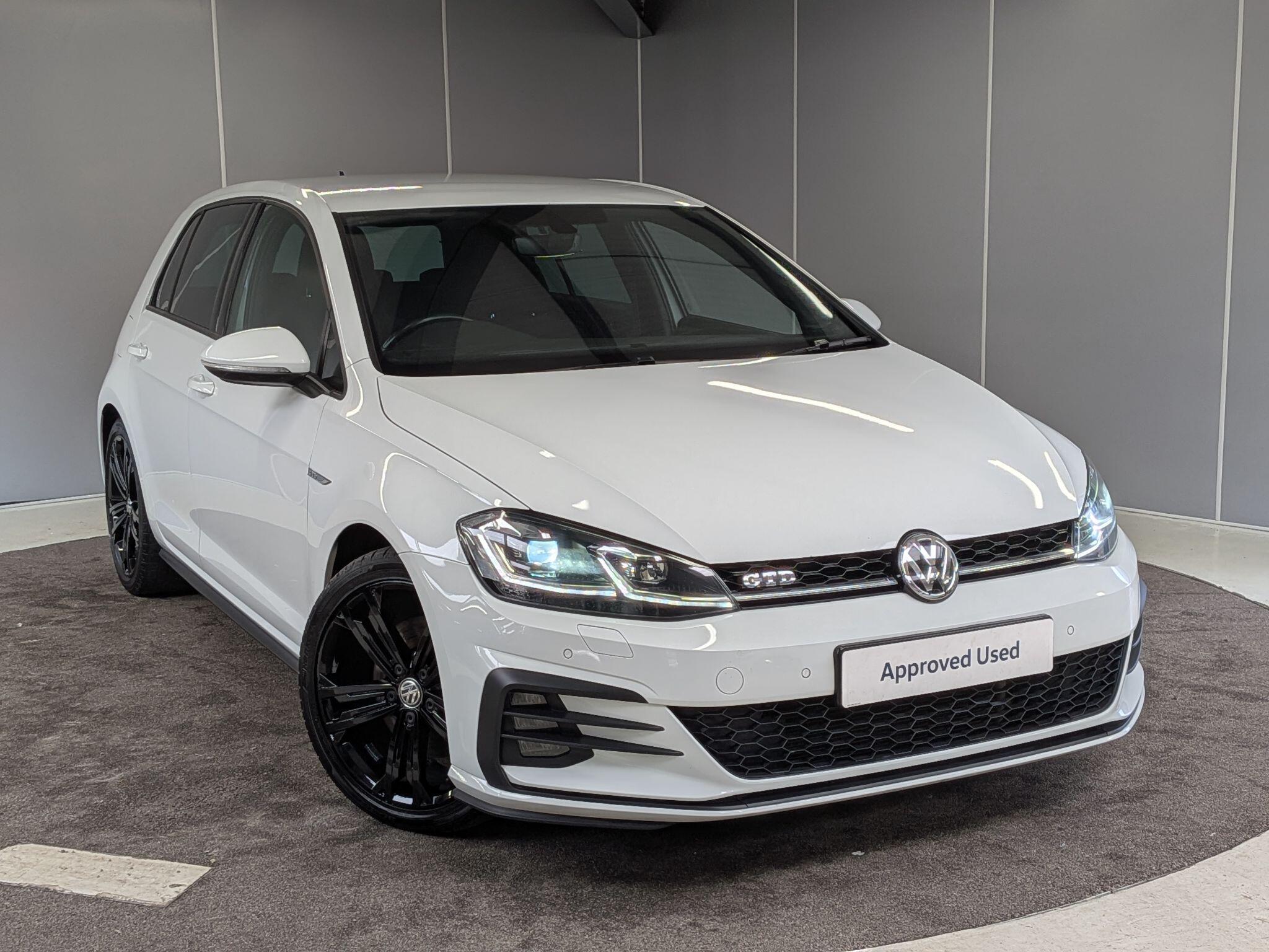 Main listing image - Volkswagen Golf