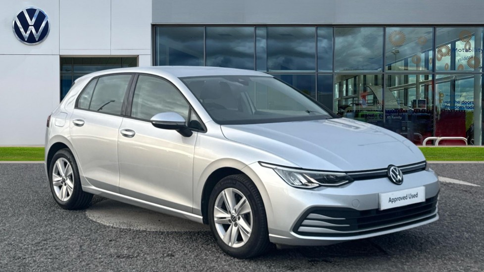 Main listing image - Volkswagen Golf