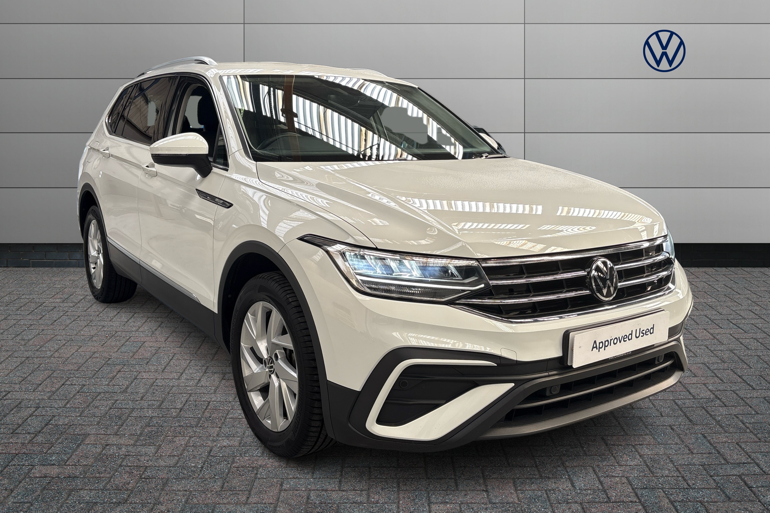 Main listing image - Volkswagen Tiguan Allspace