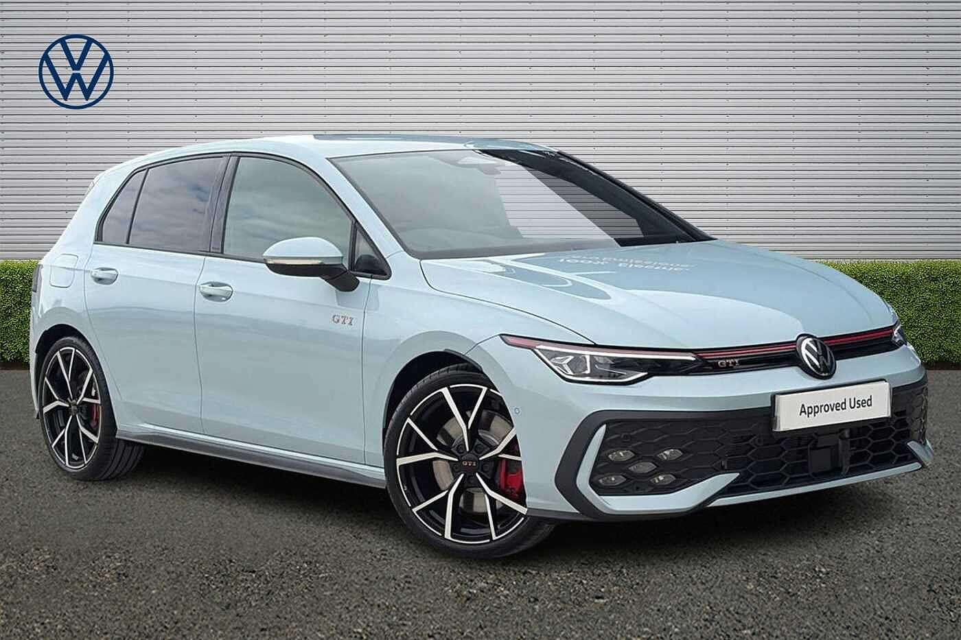 Main listing image - Volkswagen Golf