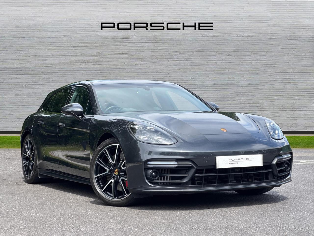 Main listing image - Porsche Panamera Sport Turismo