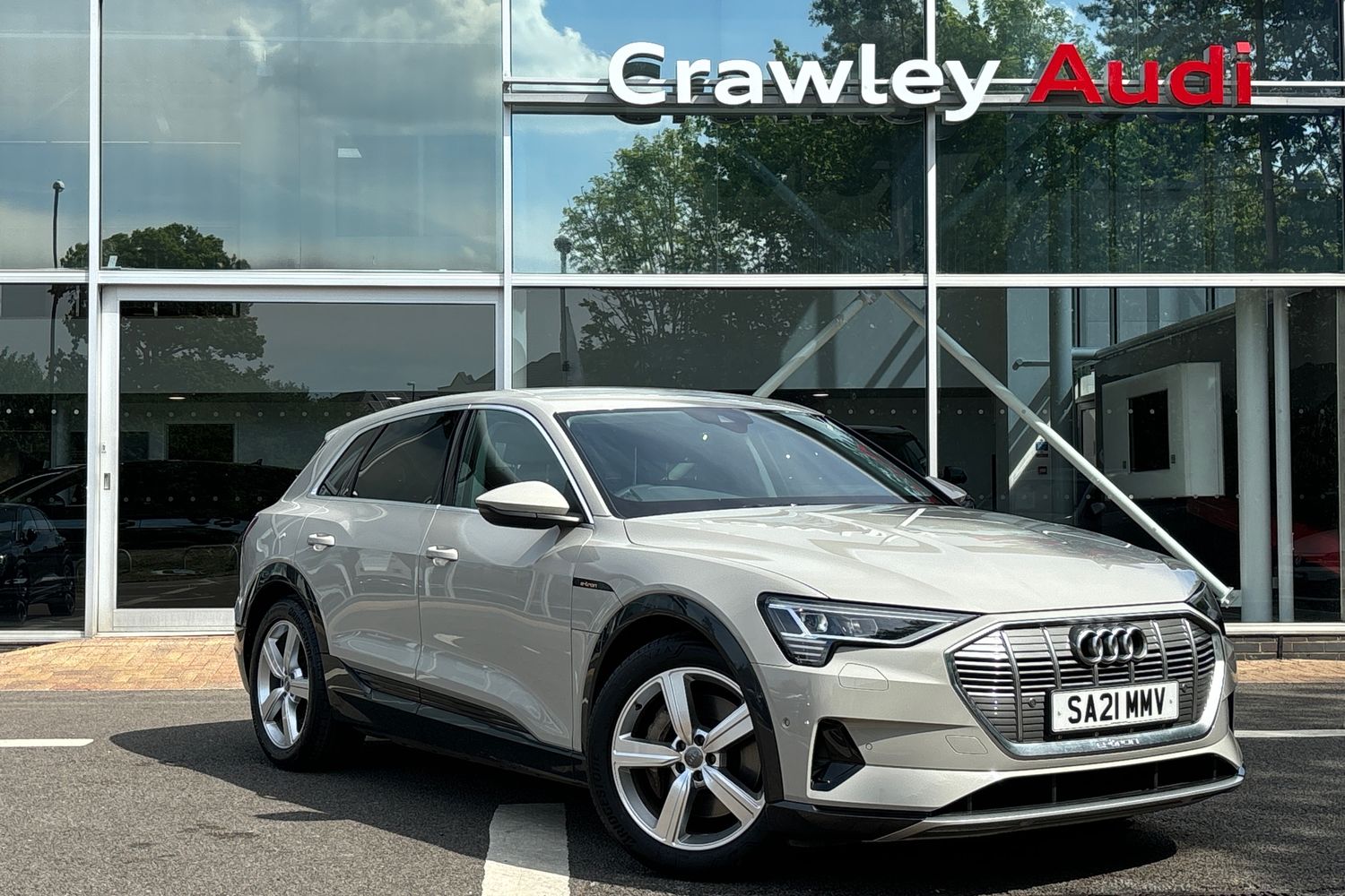 Main listing image - Audi e-tron