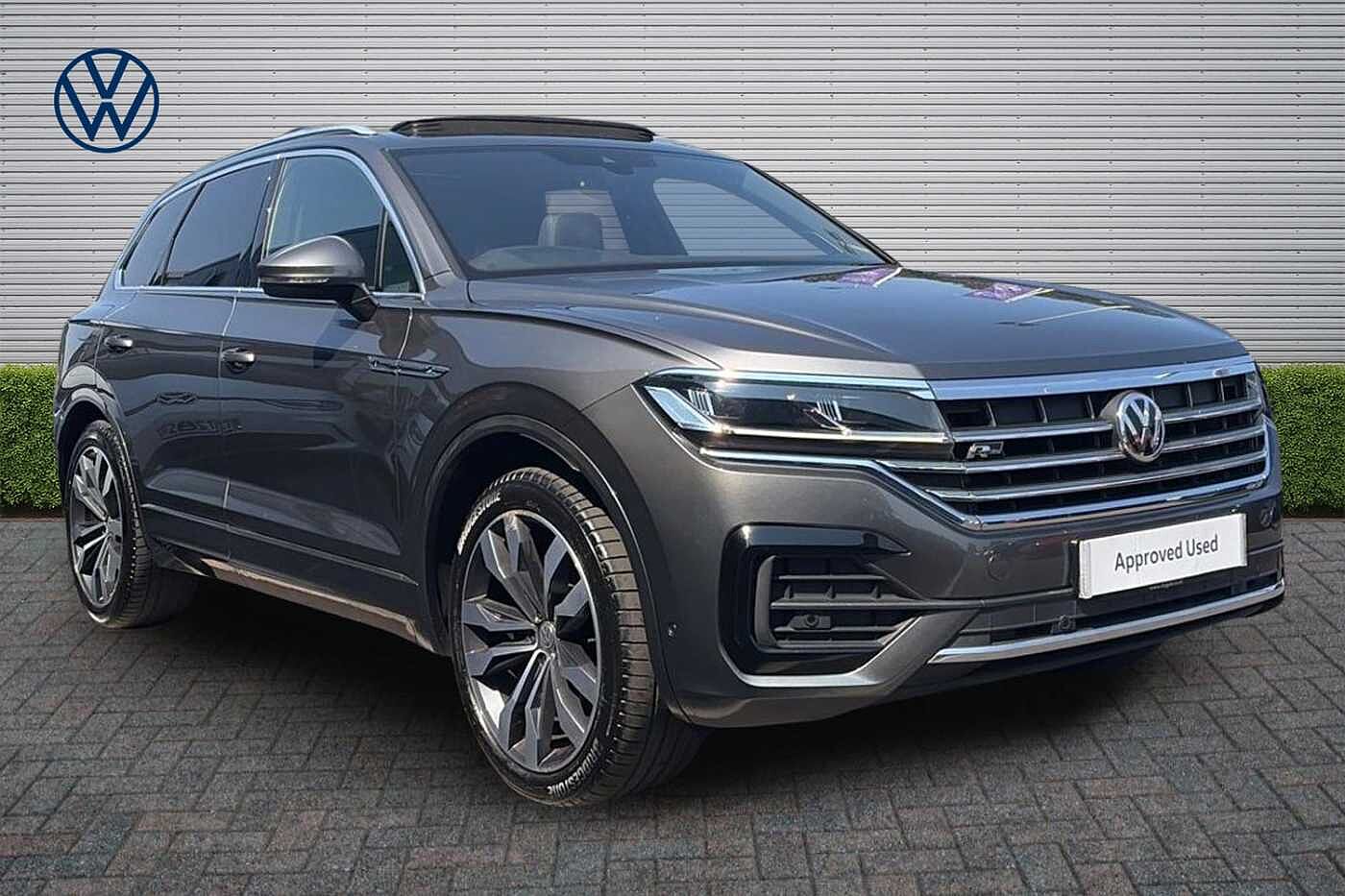 Main listing image - Volkswagen Touareg