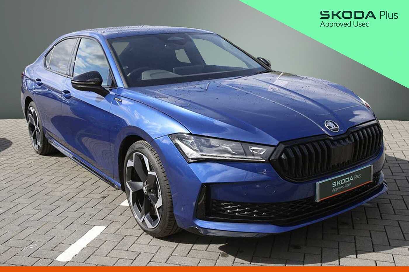 Main listing image - Skoda Superb