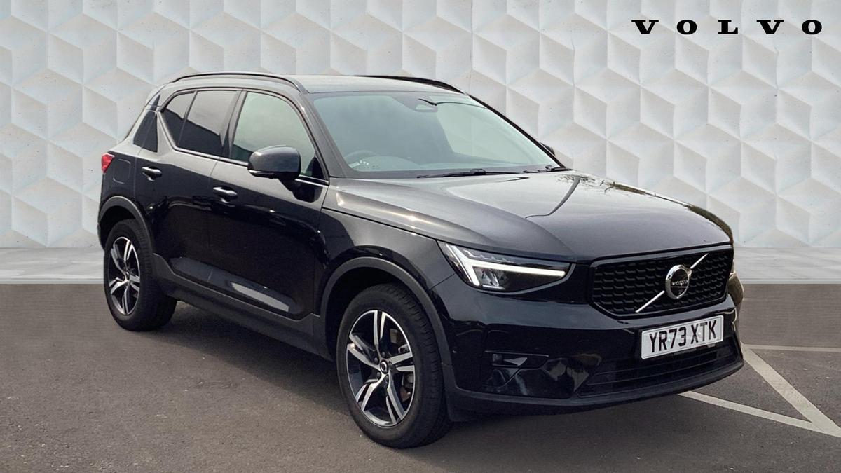 Main listing image - Volvo XC40