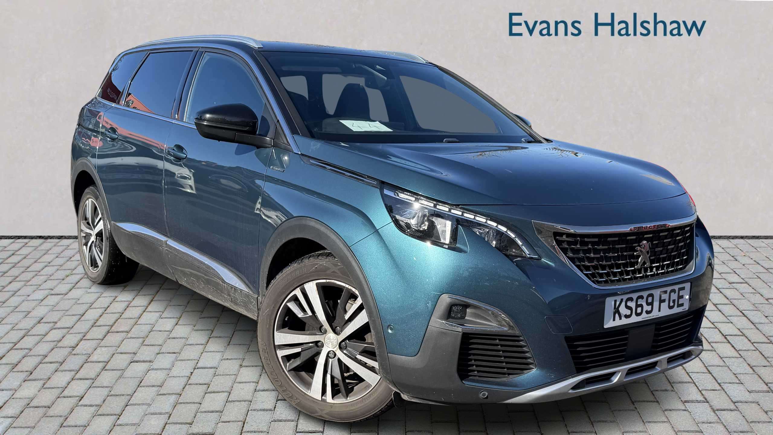 Main listing image - Peugeot 5008