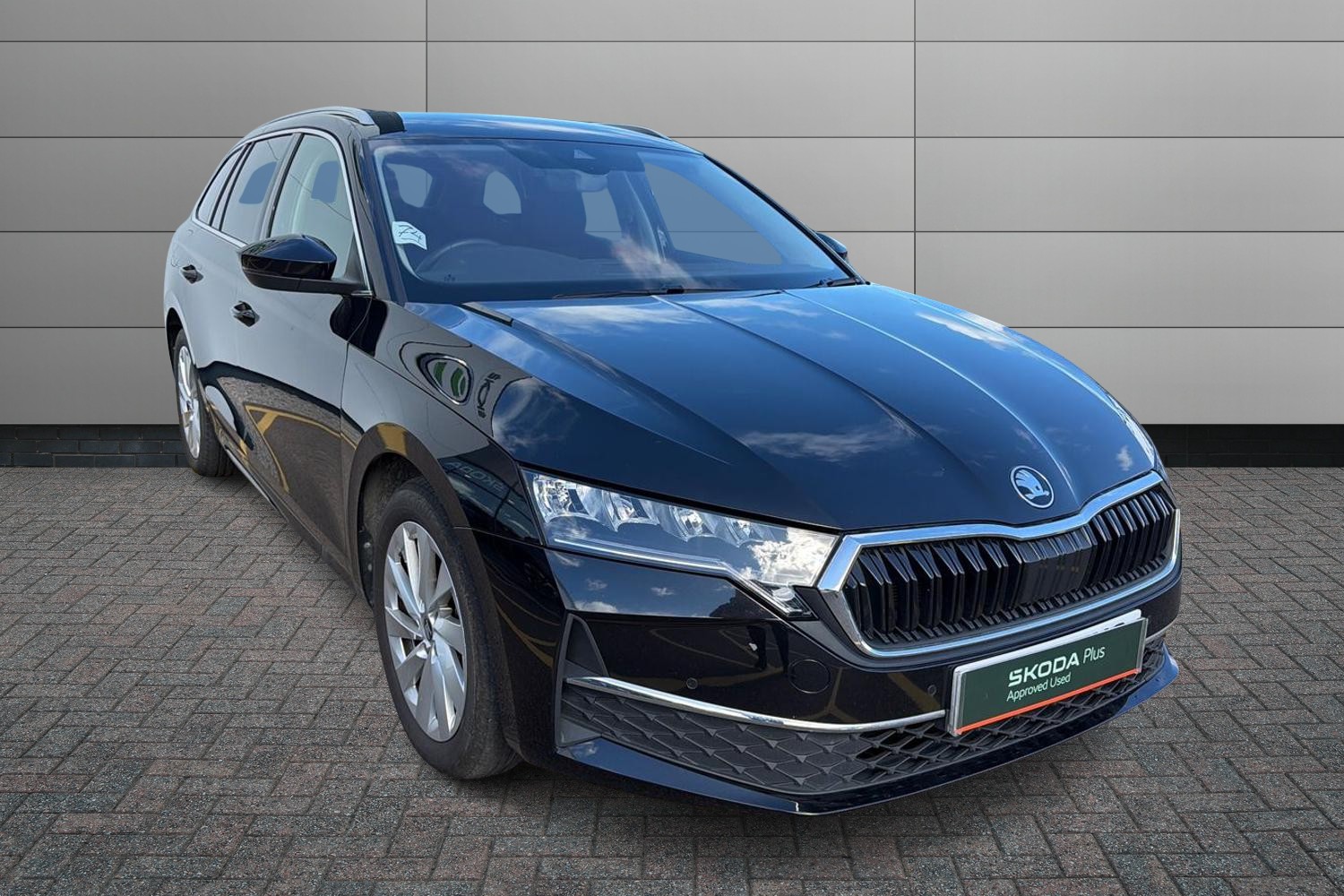 Main listing image - Skoda Octavia Estate