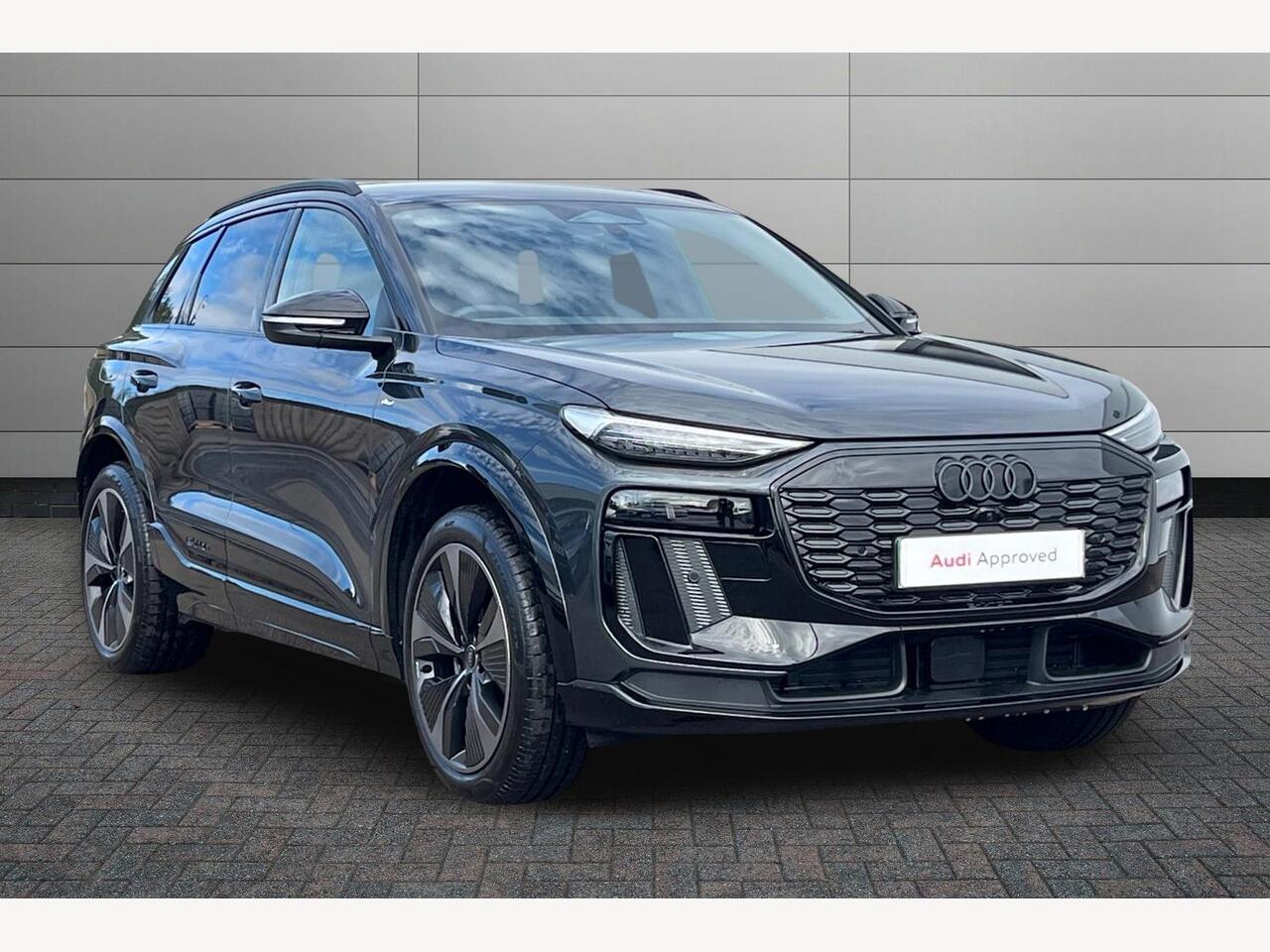 Main listing image - Audi Q6