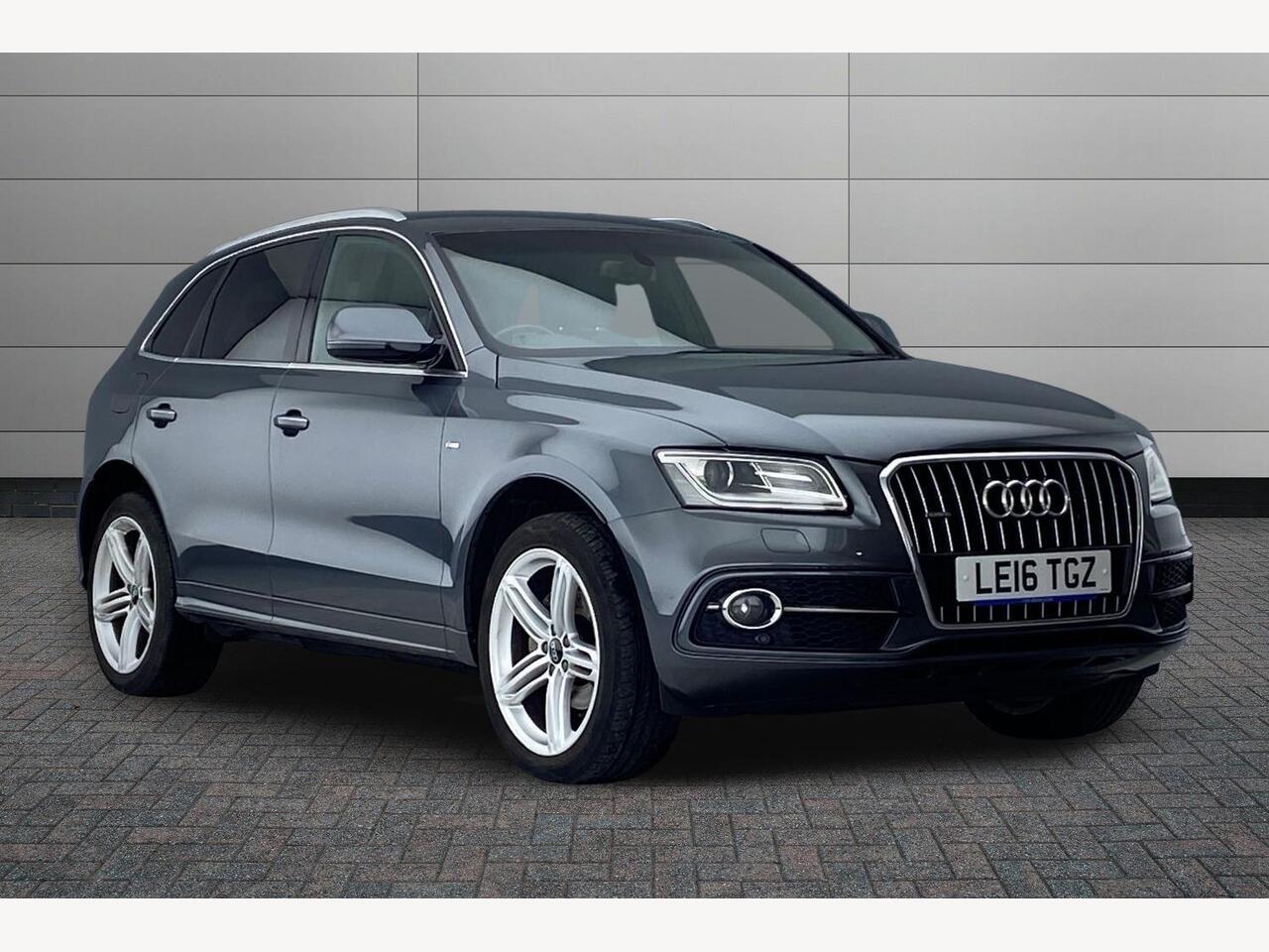 Main listing image - Audi Q5