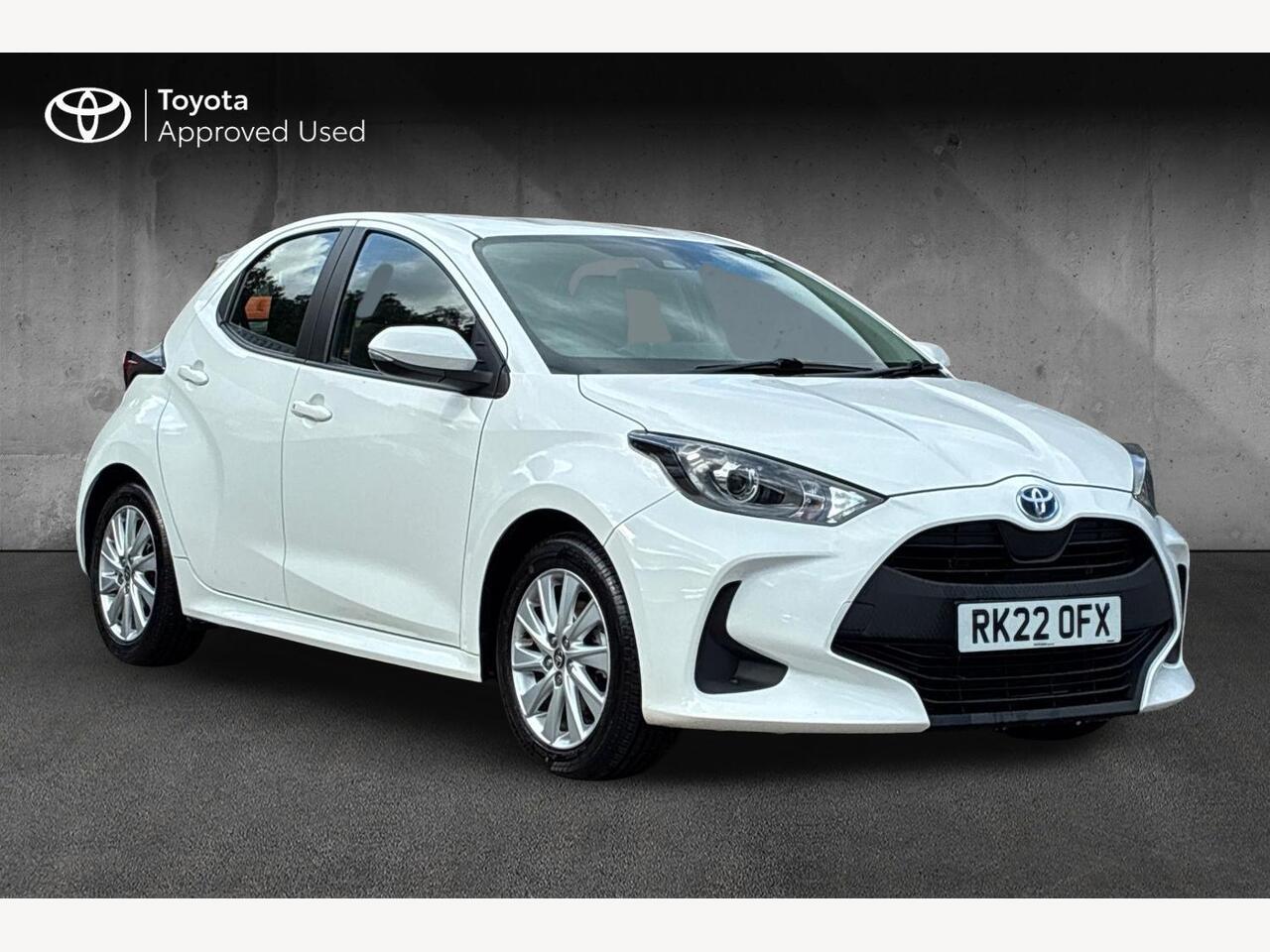 Main listing image - Toyota Yaris