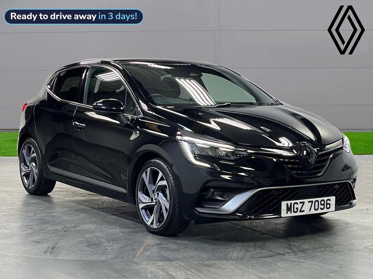 Main listing image - Renault Clio