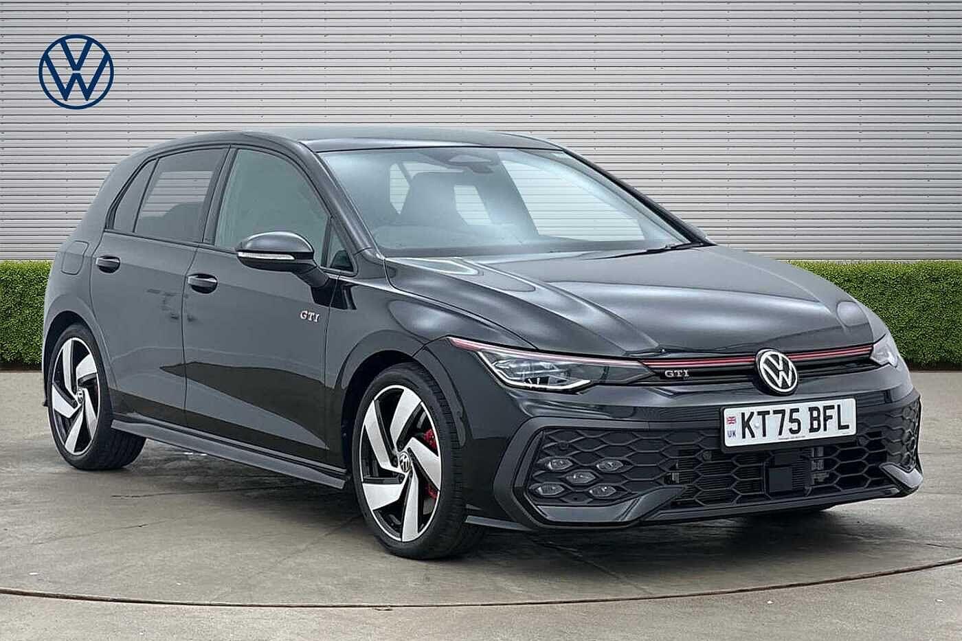 Main listing image - Volkswagen Golf
