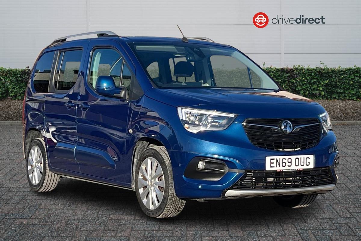 Main listing image - Vauxhall Combo Life