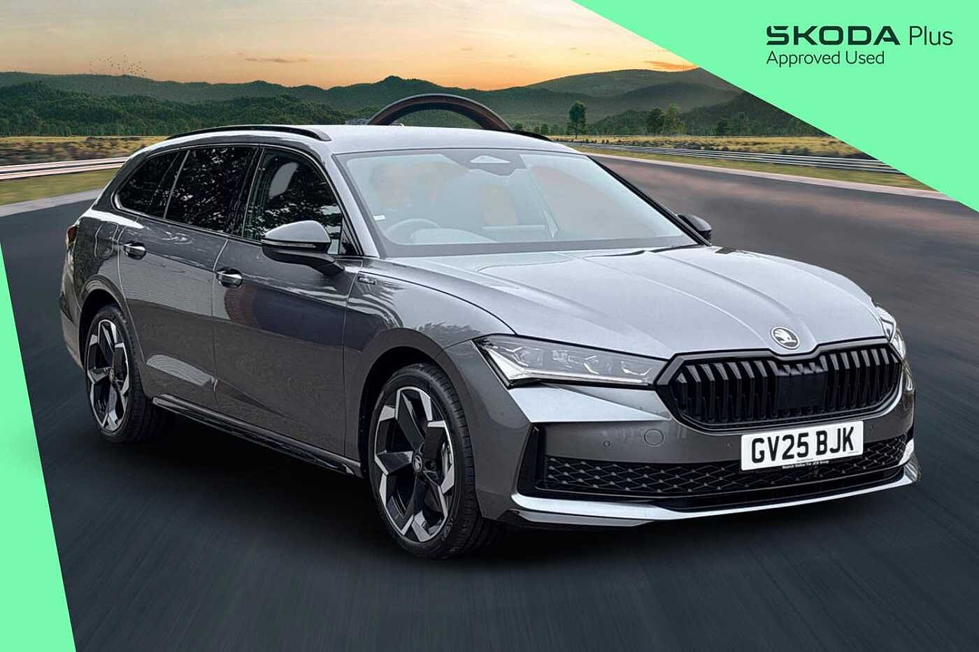Main listing image - Skoda Superb Estate