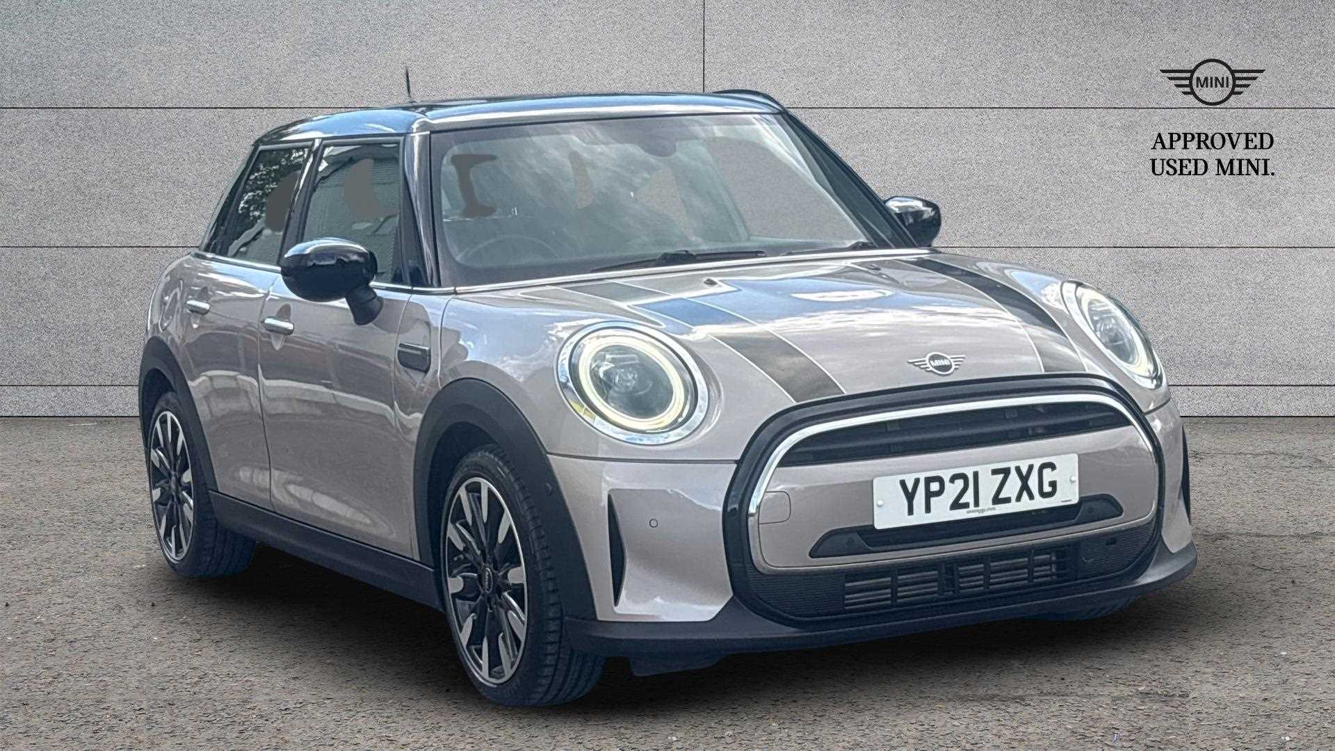 Main listing image - MINI Hatchback 5dr