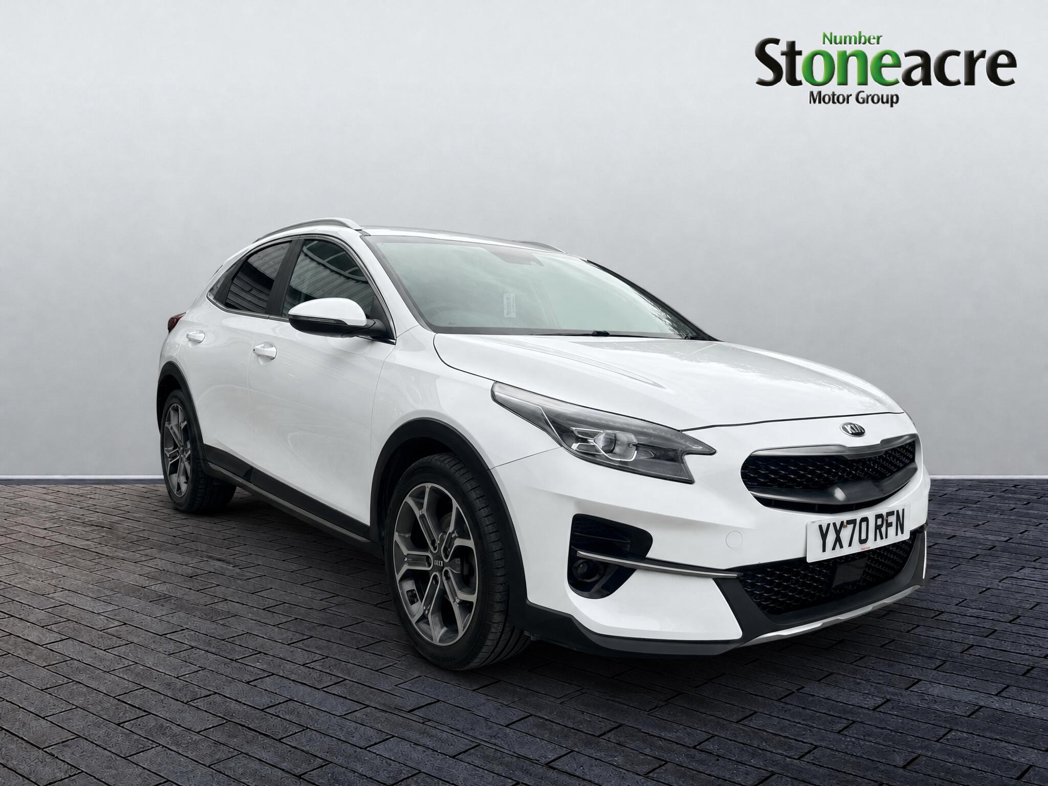Main listing image - Kia XCeed