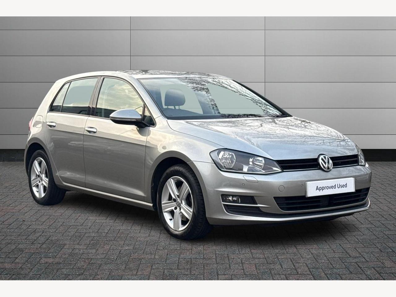 Main listing image - Volkswagen Golf