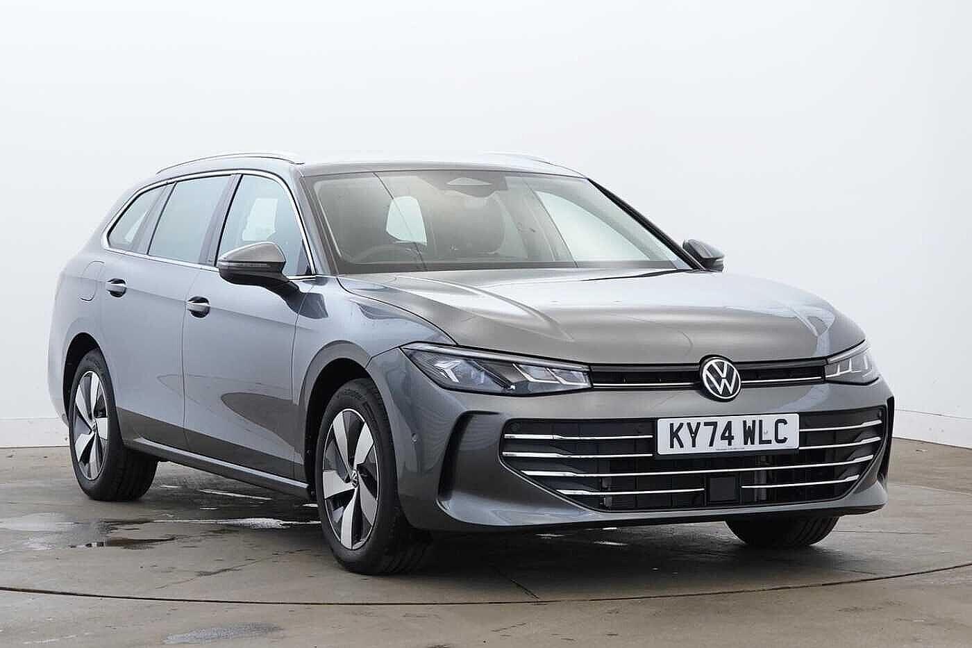 Main listing image - Volkswagen Passat Estate