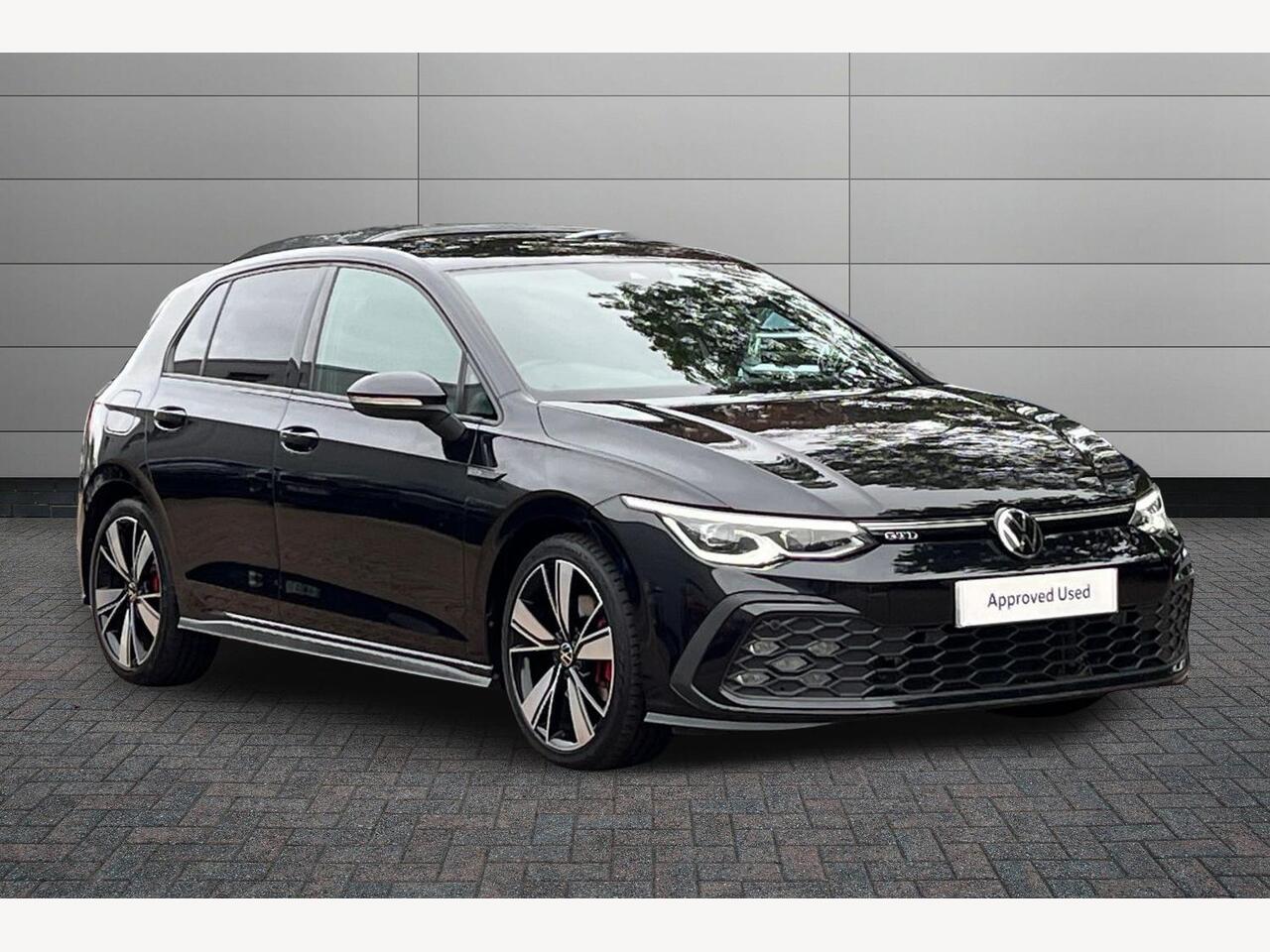 Main listing image - Volkswagen Golf