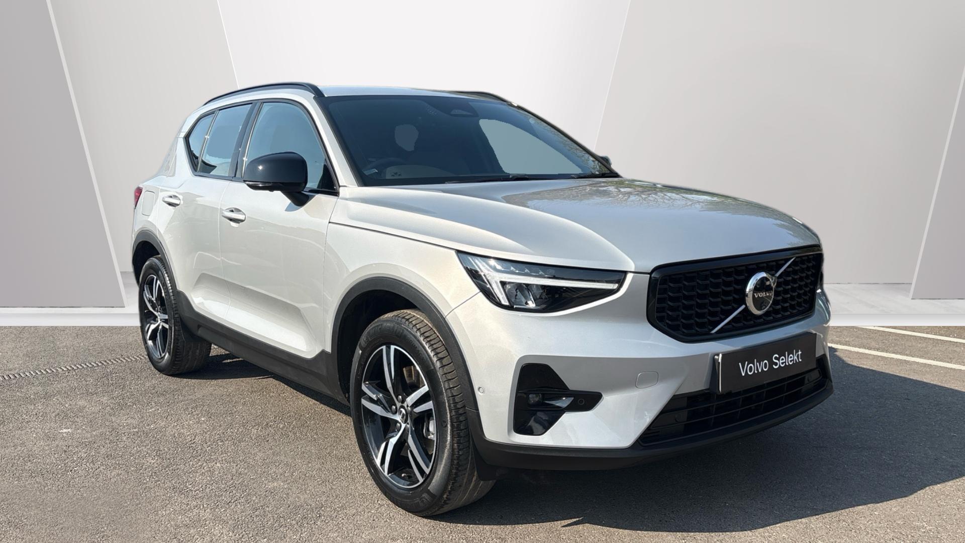 Main listing image - Volvo XC40