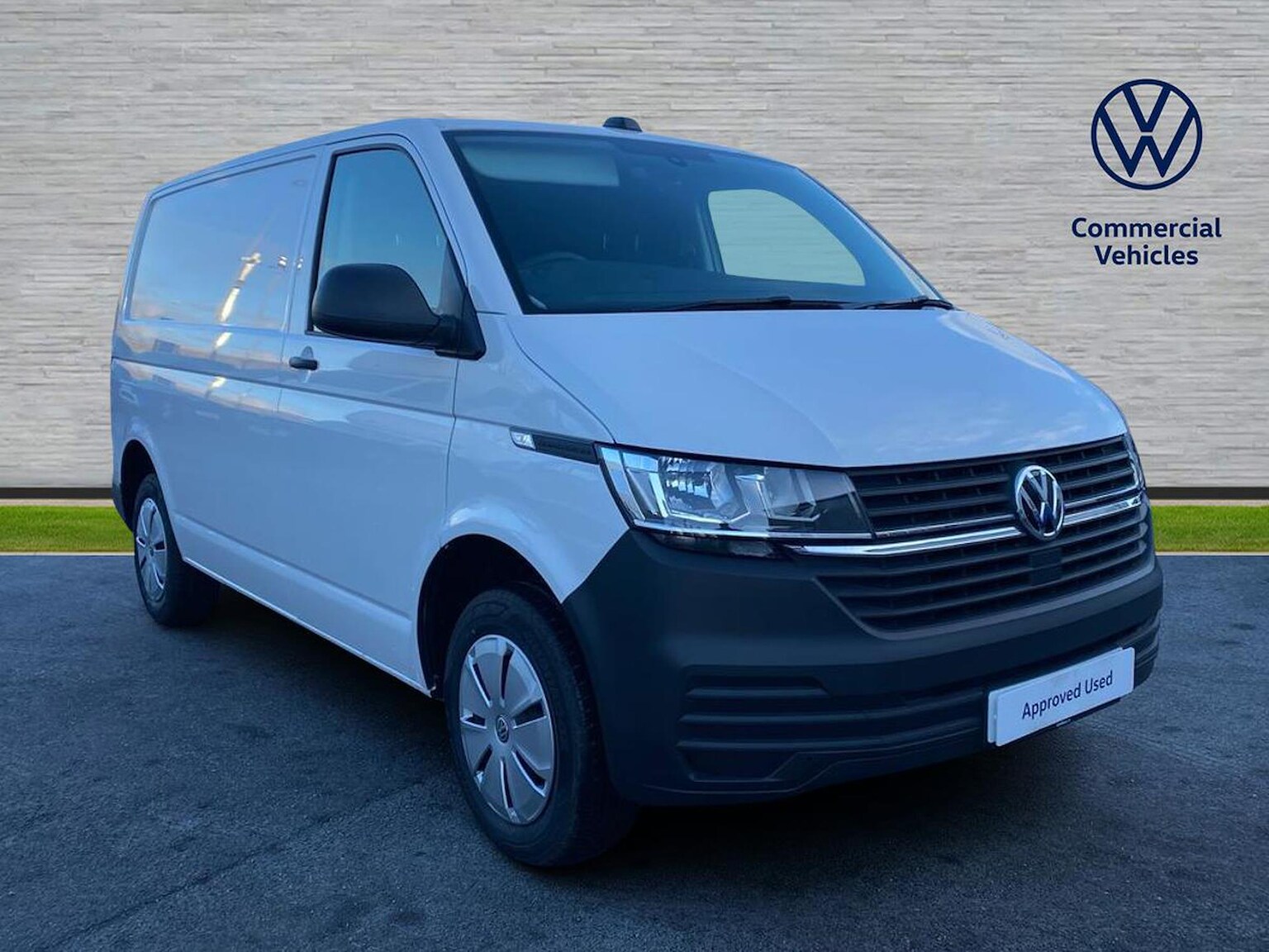 Main listing image - Volkswagen Transporter