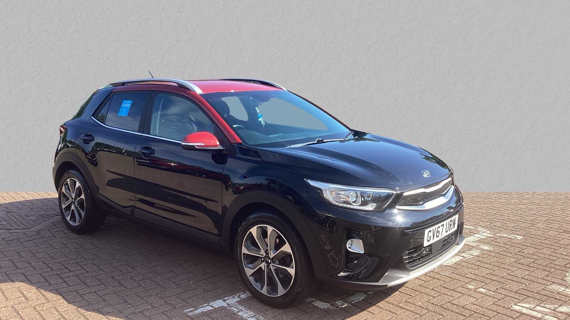 Main listing image - Kia Stonic