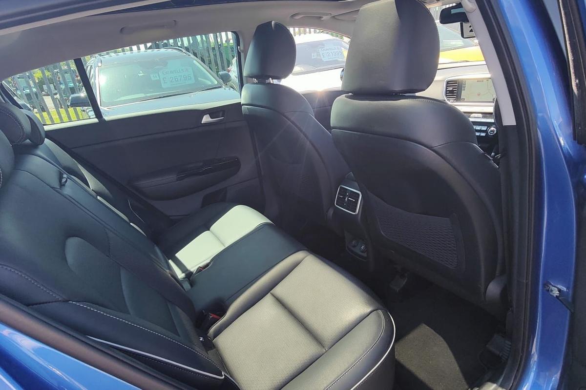 Main listing image - Kia Sportage