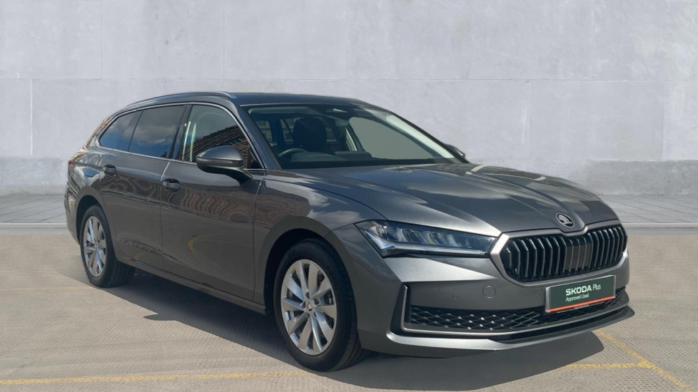 Main listing image - Skoda Superb