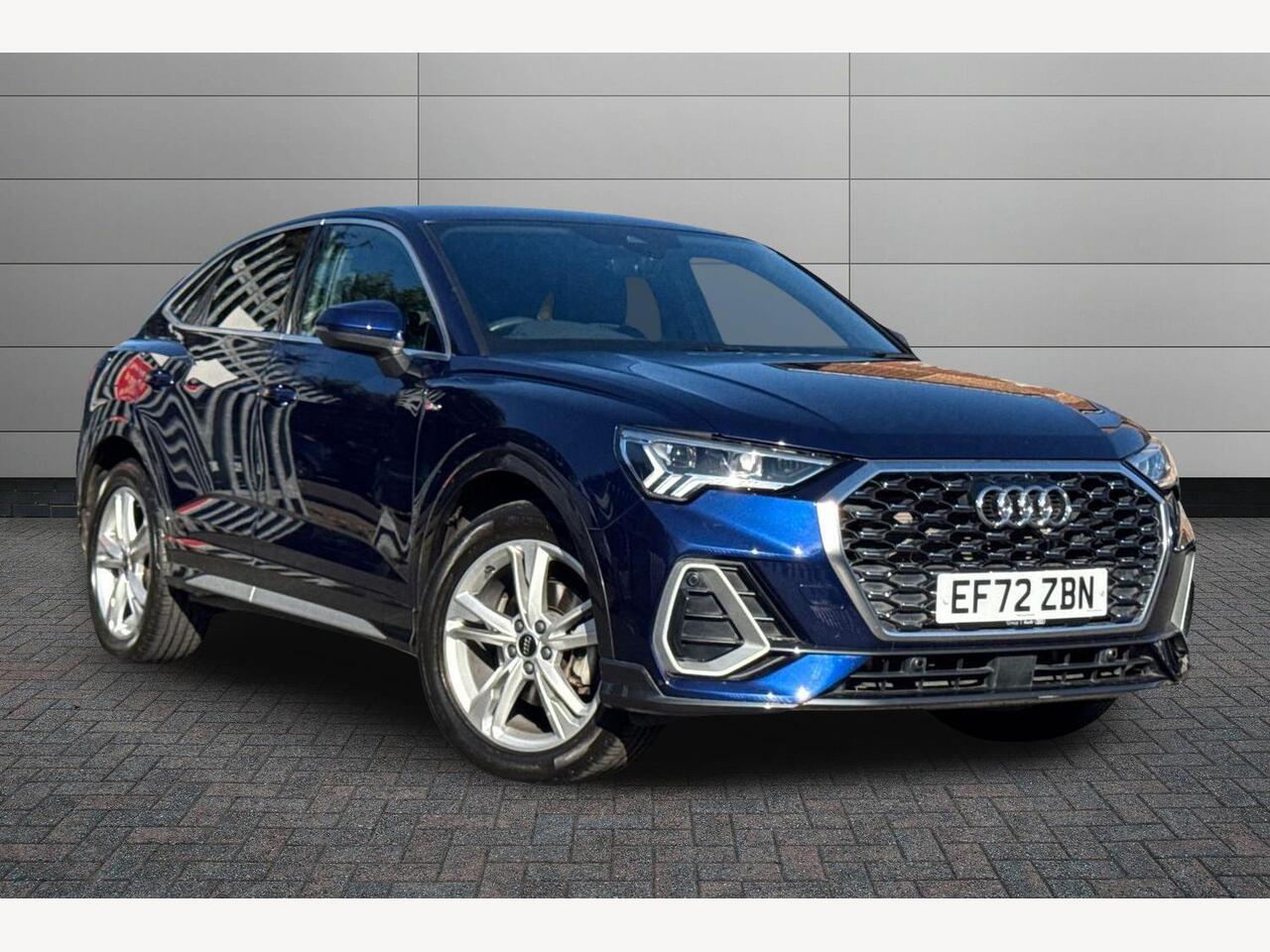 Main listing image - Audi Q3