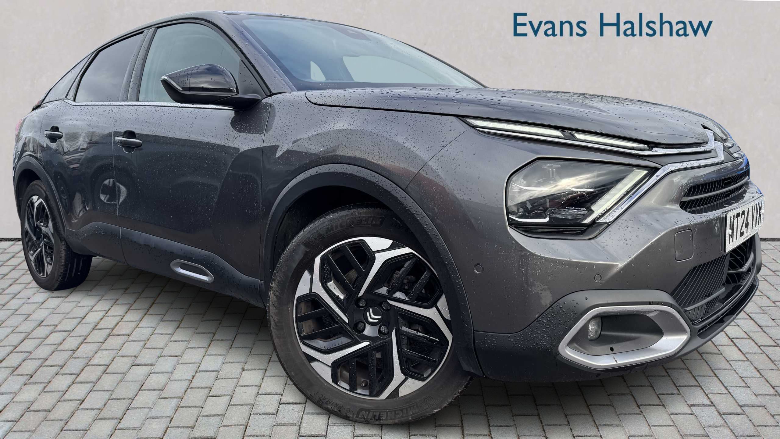 Main listing image - Citroen C4