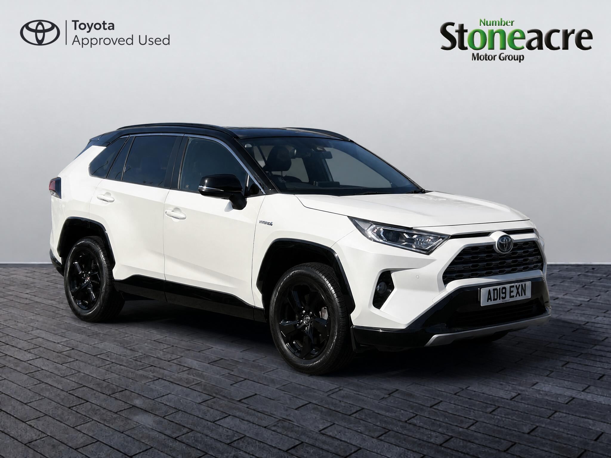 Main listing image - Toyota RAV4