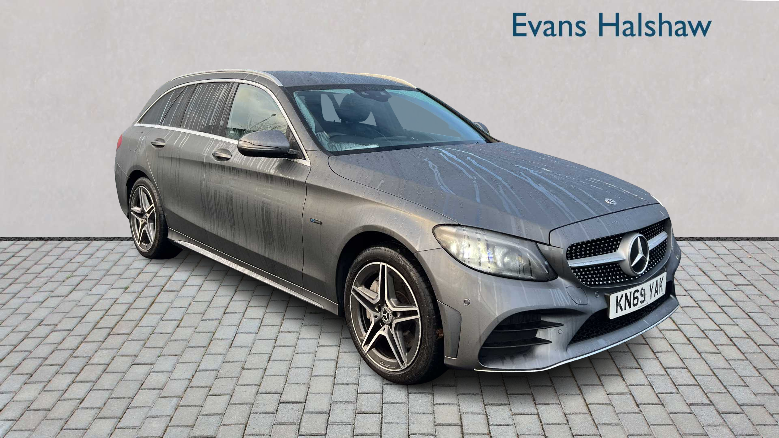 Main listing image - Mercedes-Benz C-Class