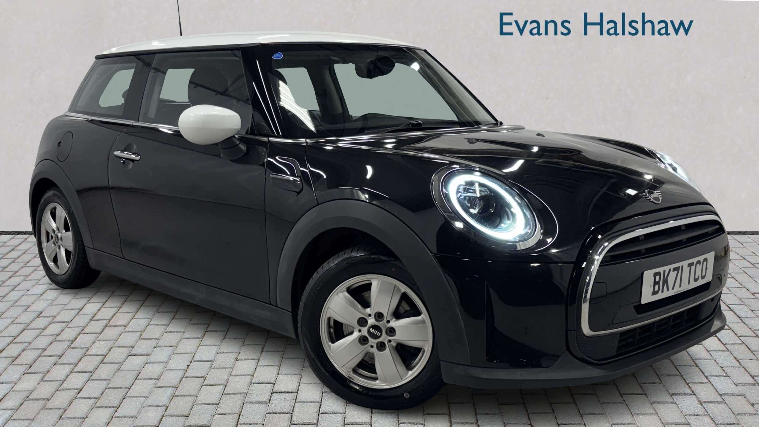 Main listing image - MINI Hatchback