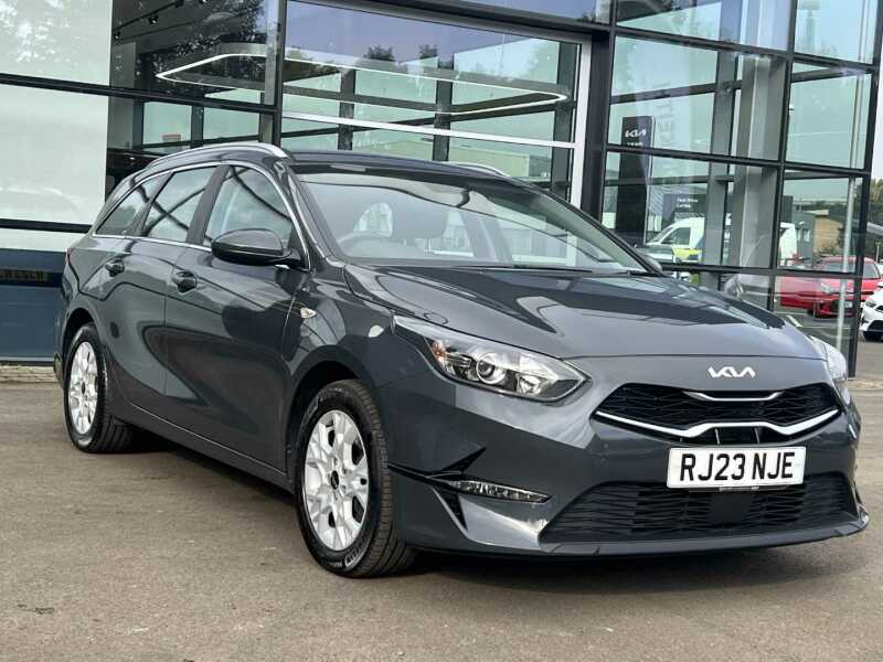 Main listing image - Kia Ceed SW