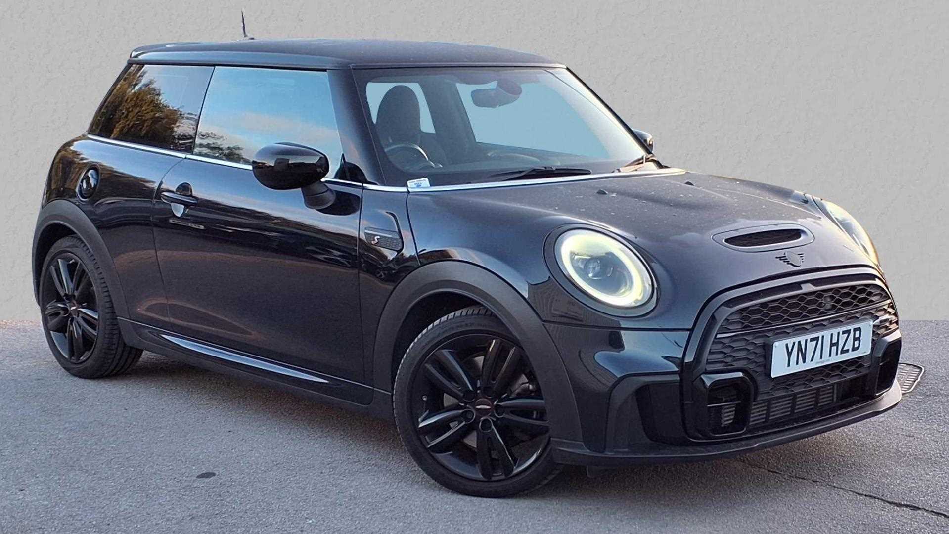Main listing image - MINI Hatchback