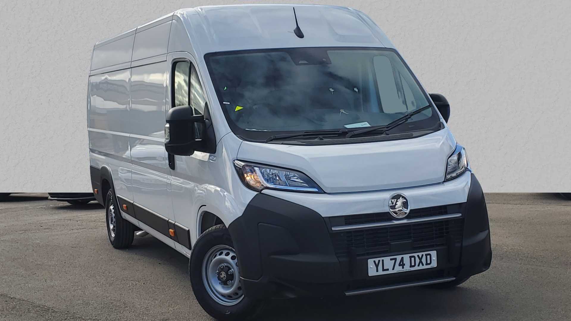 Main listing image - Vauxhall Movano