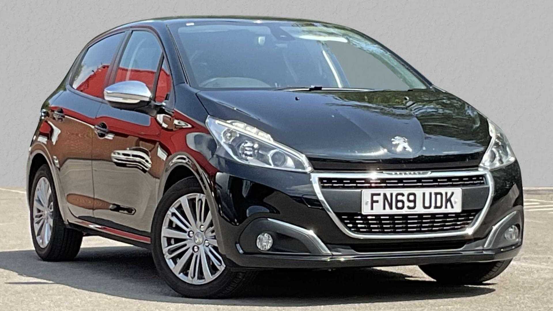 Main listing image - Peugeot 208