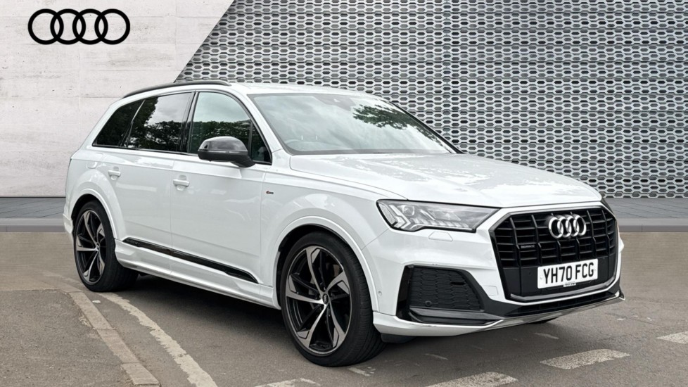 Main listing image - Audi Q7