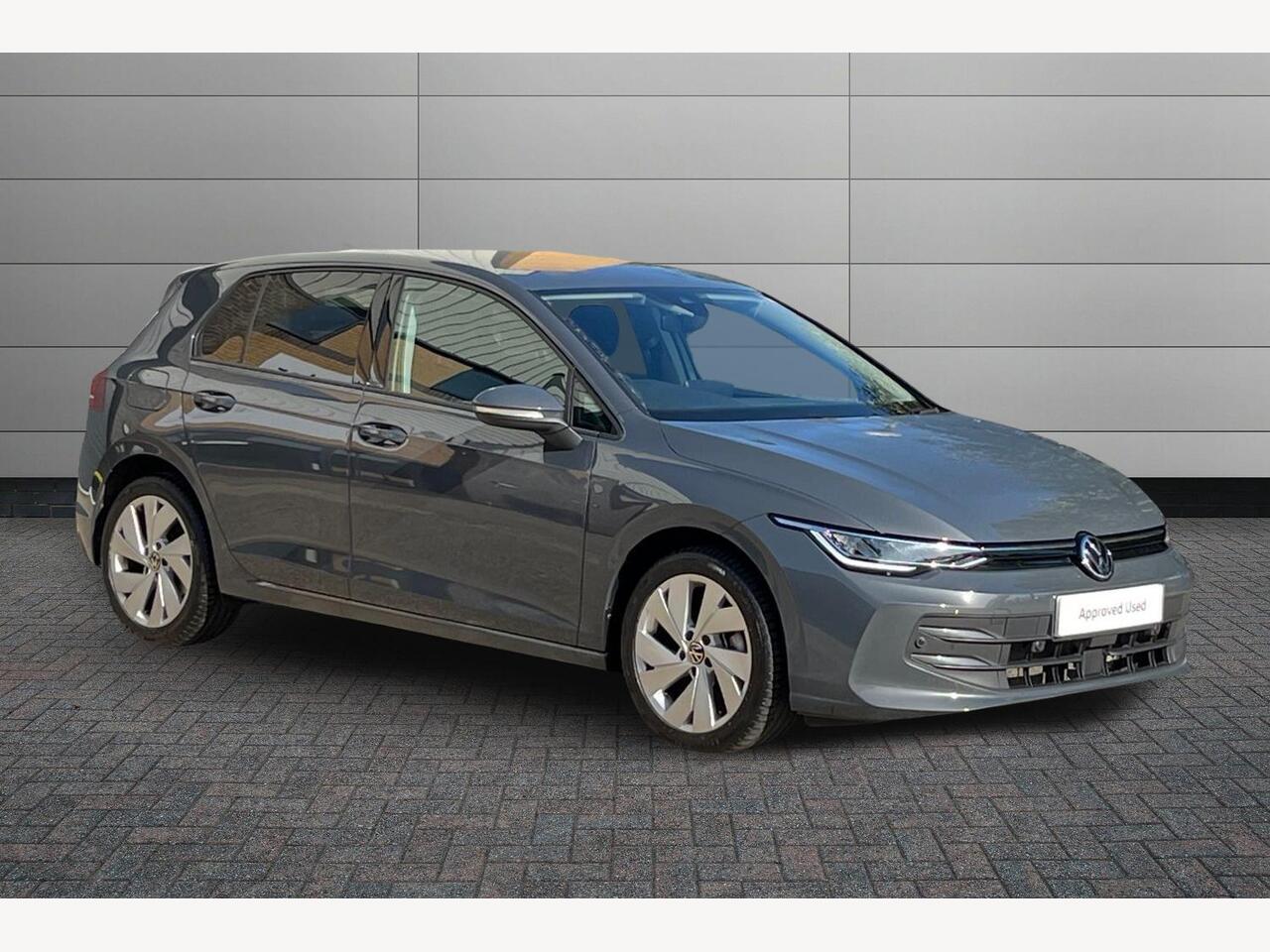 Main listing image - Volkswagen Golf