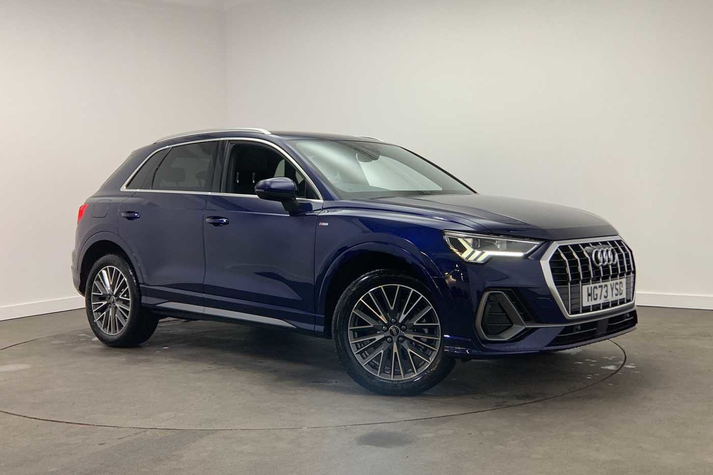 Main listing image - Audi Q3