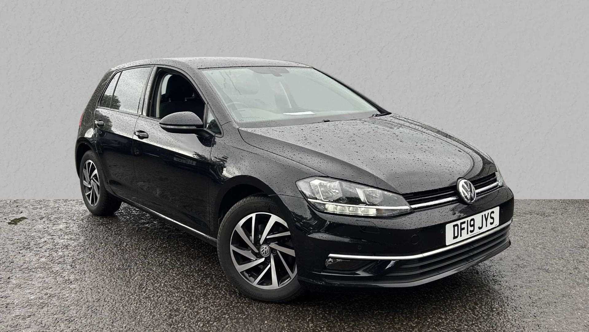Main listing image - Volkswagen Golf