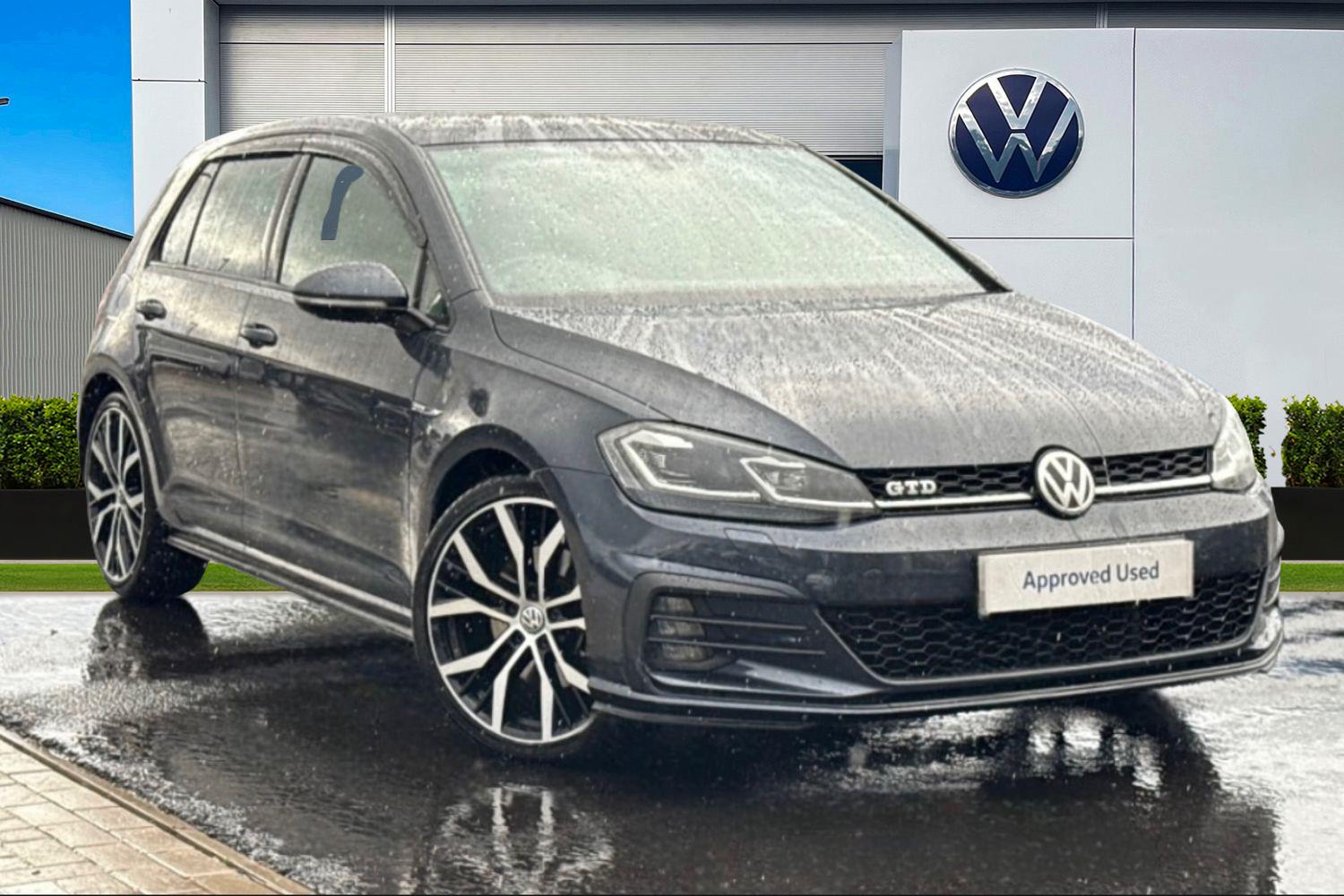 Main listing image - Volkswagen Golf