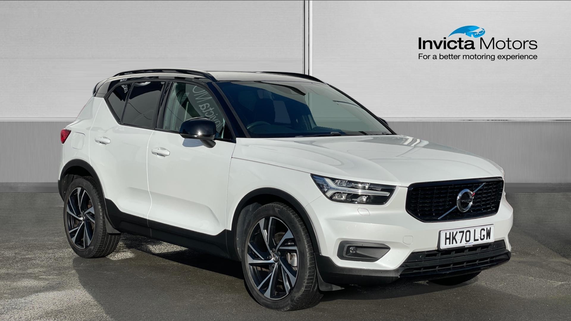 Main listing image - Volvo XC40