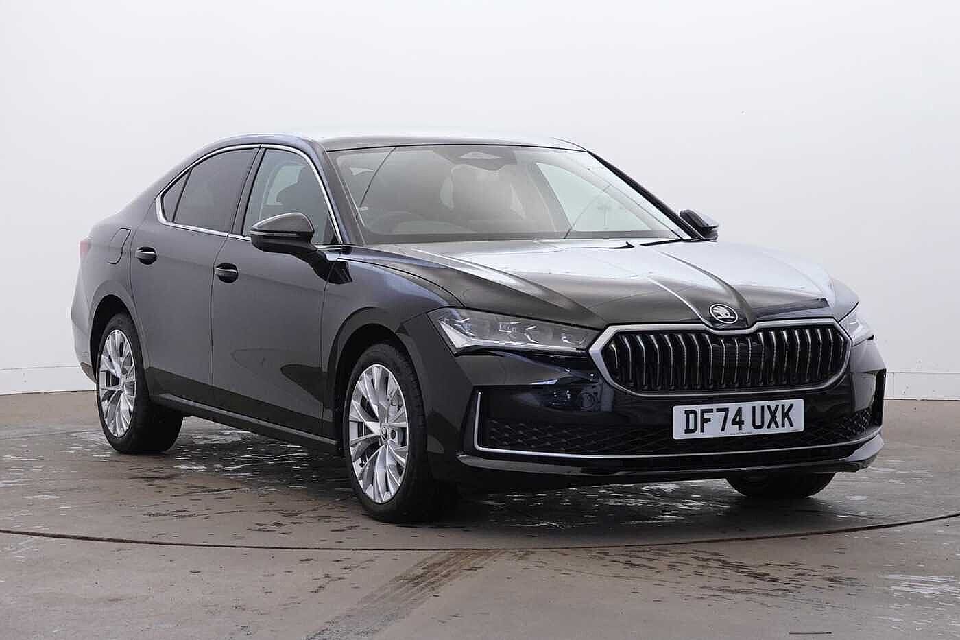 Main listing image - Skoda Superb
