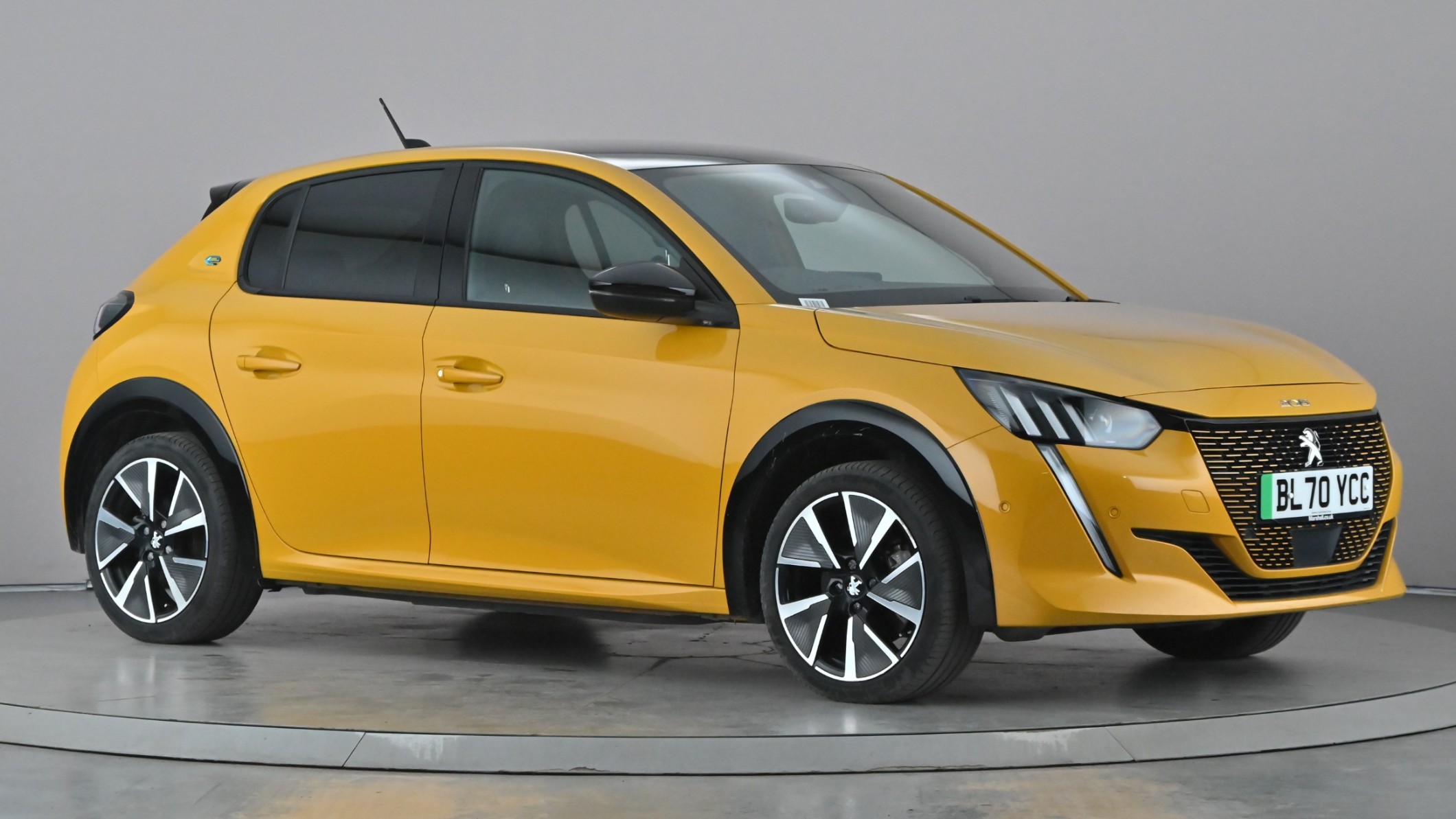 Main listing image - Peugeot e-208