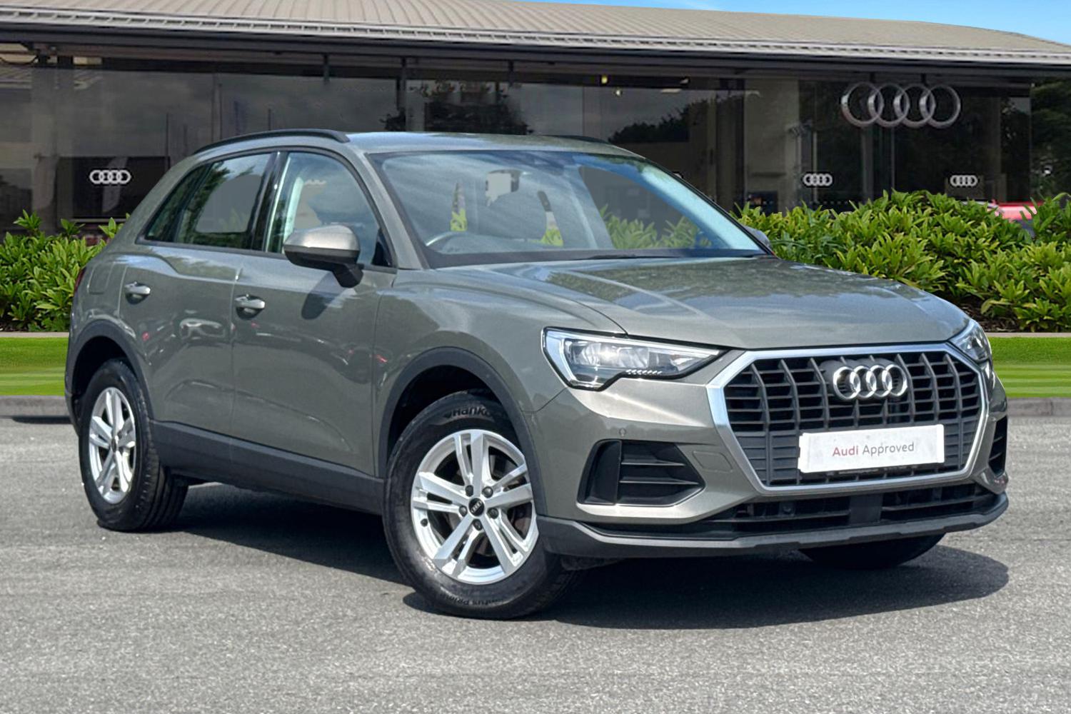 Main listing image - Audi Q3