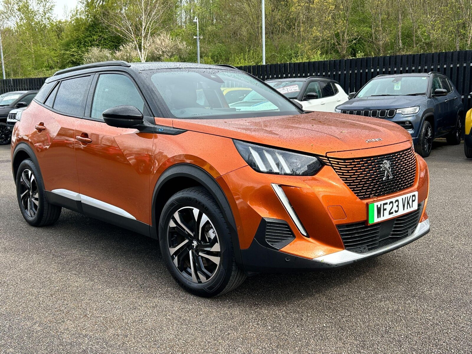 Main listing image - Peugeot e-2008