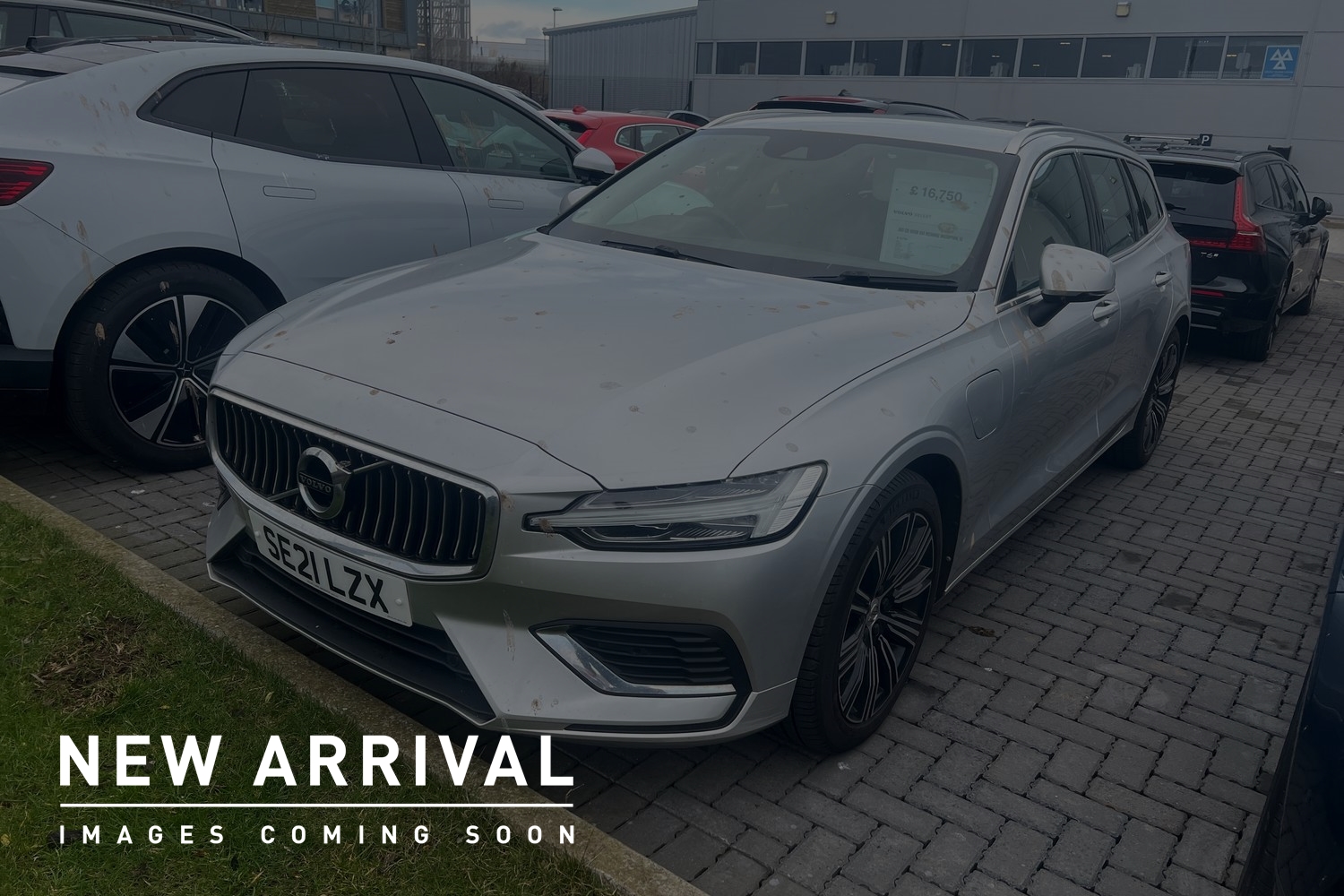 Main listing image - Volvo V60